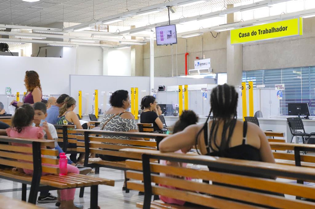 Casa do Trabalhador de Barueri disponibiliza 22 vagas de emprego a partir desta terça-feira (17)