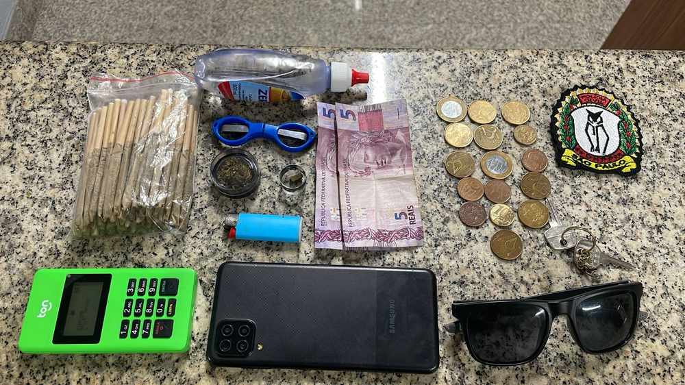 Com fantasias de Minions, policiais prendem suspeitos em blocos no Carnaval de SP