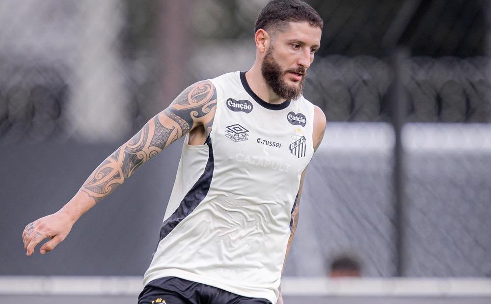 Escalação do Santos: Zé Rafael e Adonis se juntam ao grupo em treino com bola