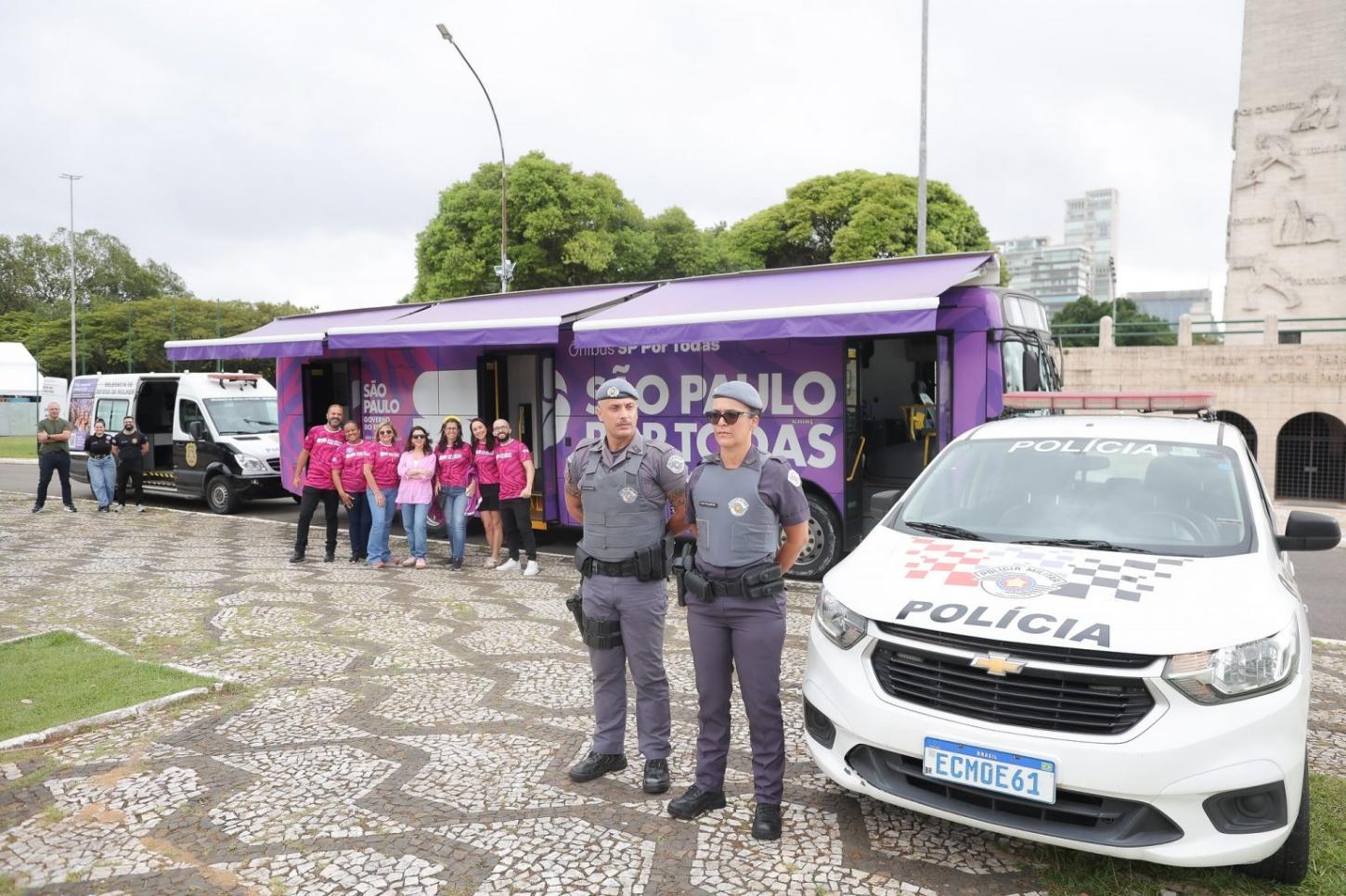 Ônibus SP Por Todas reforça proteção da mulher em megablocos na capital no pós-Carnaval