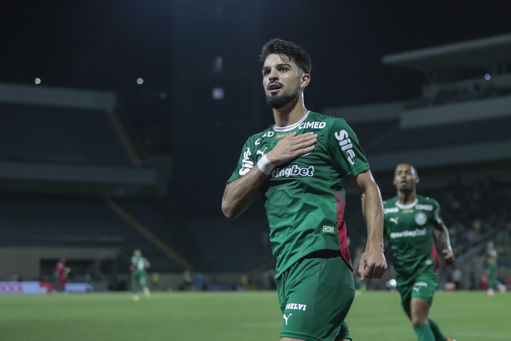 Palmeiras usa 28 jogadores no Paulista e prepara Arias para jogar sábado; veja balanço do elenco
