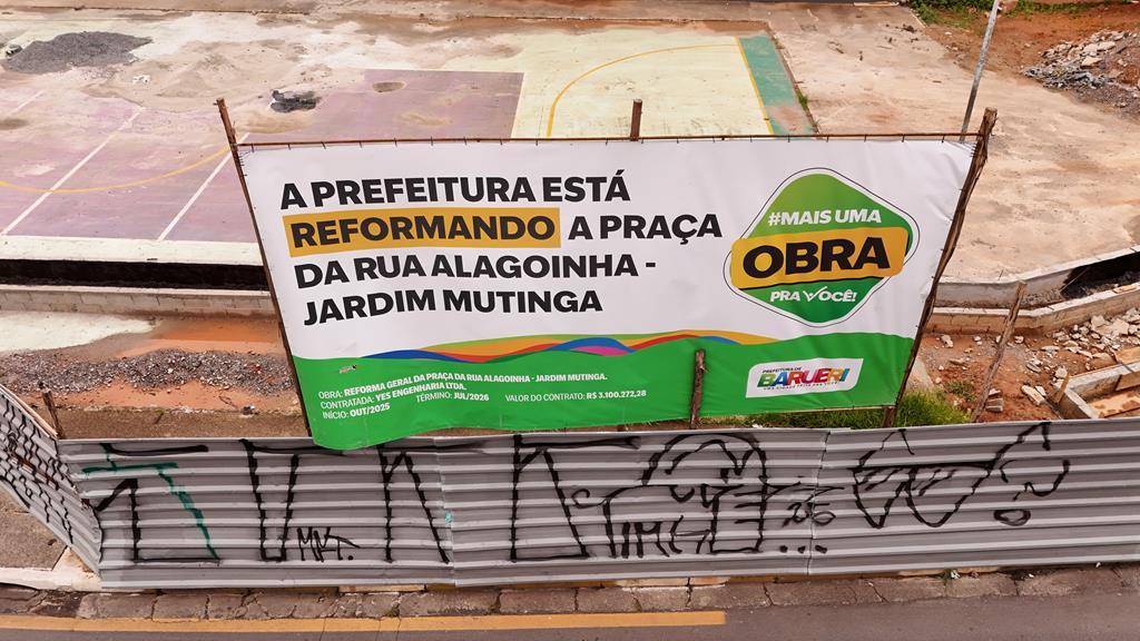 Prefeitura reforma praça no Jardim Mutinga