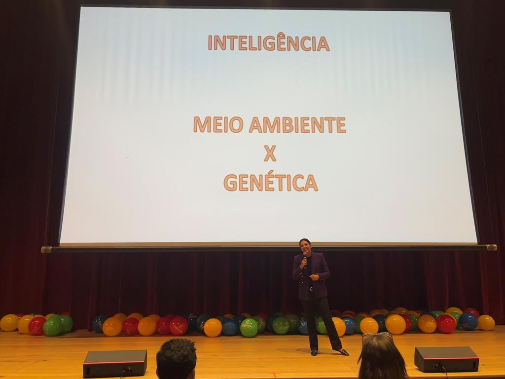 Profissionais de Educação de Barueri passam por treinamento antes do início do ano letivo