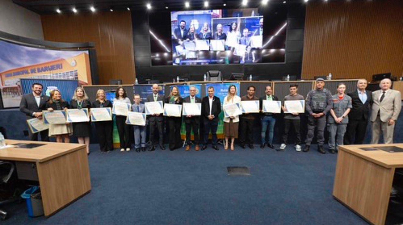 Solenidade na Câmara marca os 121 anos do Rotary Club