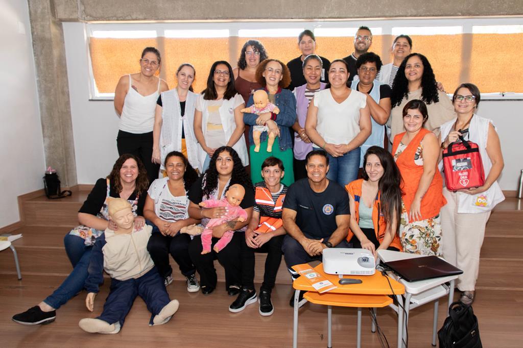 Defesa Civil finaliza ciclo de treinamento em primeiros socorros na maternal do Parque Viana