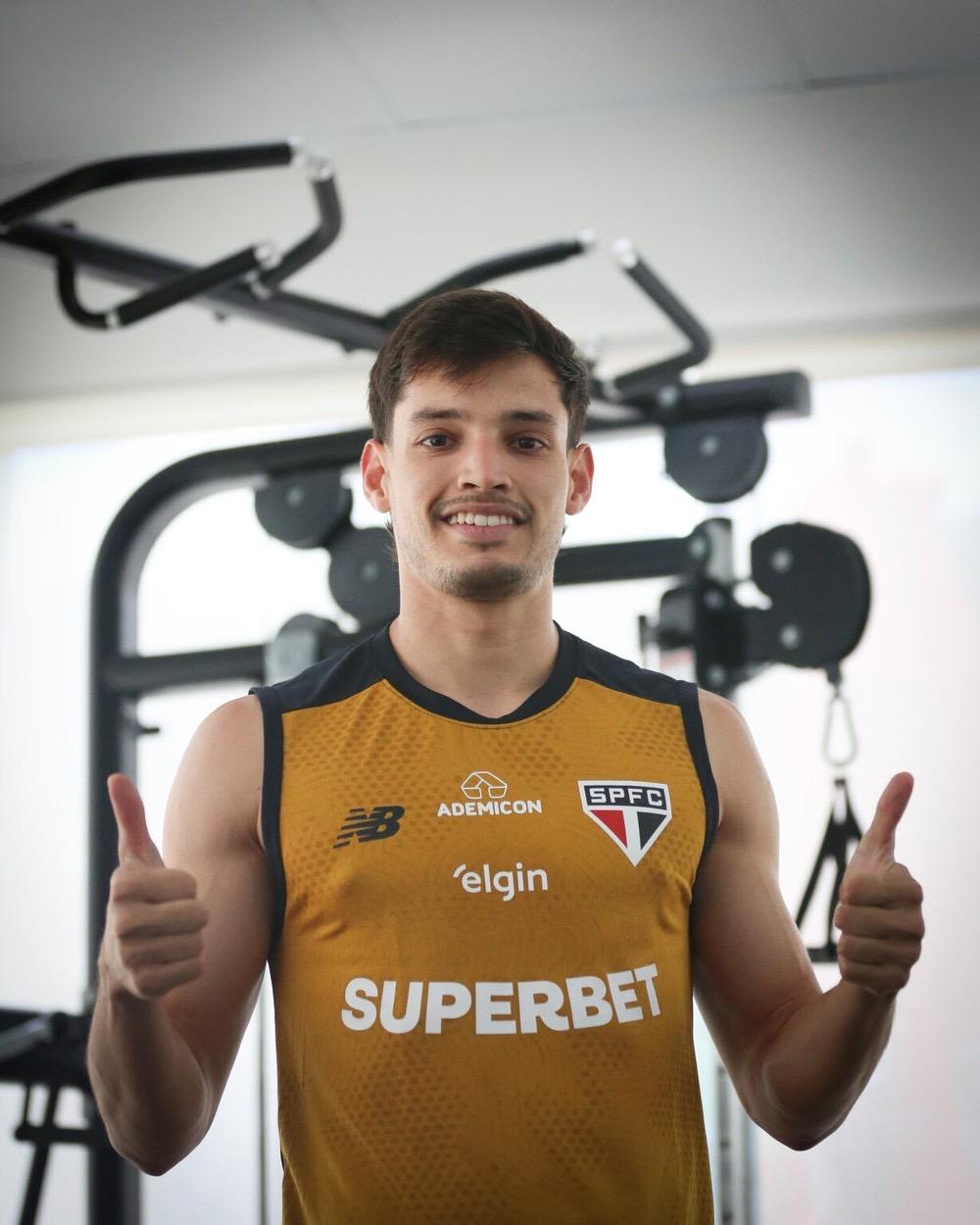 São Paulo se reapresenta com reforços e inicia preparação para enfrentar o Cruzeiro