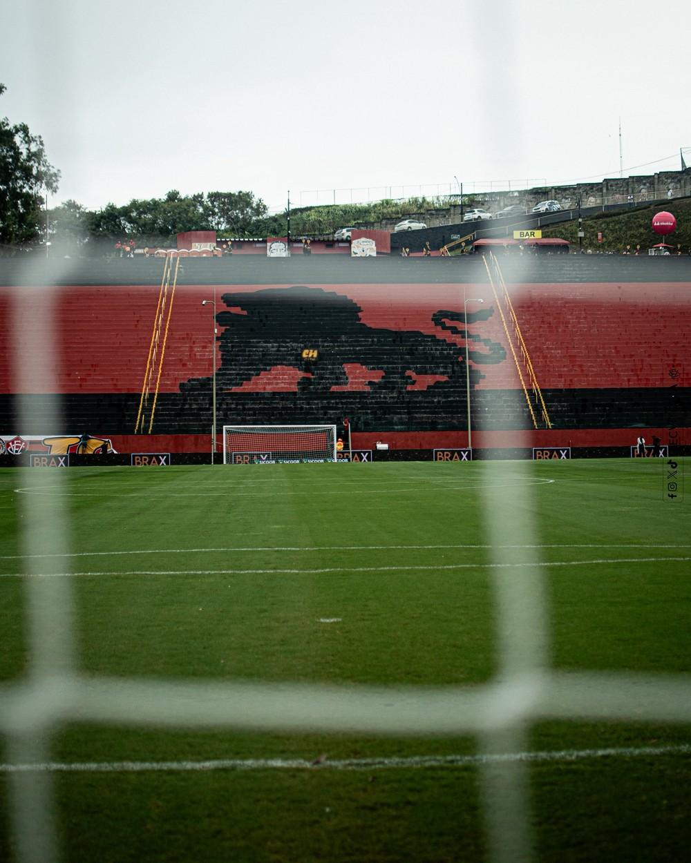 Vitória x São Paulo: onde assistir ao vivo, horário e escalações