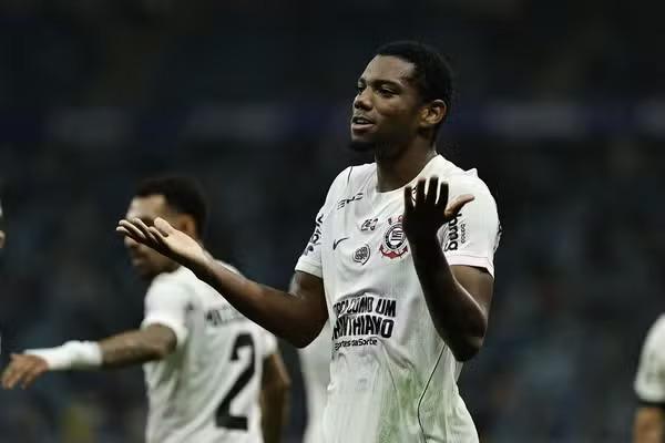 André volta a brilhar pelo Corinthians e se valoriza antes de janela de transferências