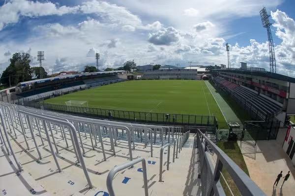 Bragantino x Internacional: onde assistir ao vivo, horário e escalações