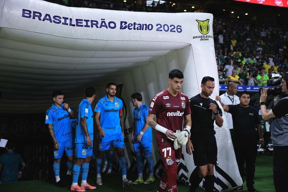 Brazão diz que cabeça não estava no Santos antes de perder o pai: 