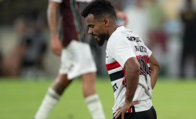 Desempenho como visitante impede São Paulo de brigar pela liderança do Brasileirão