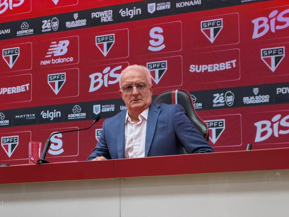 Dorival Júnior comenta rescisão de Martínez no Corinthians: 