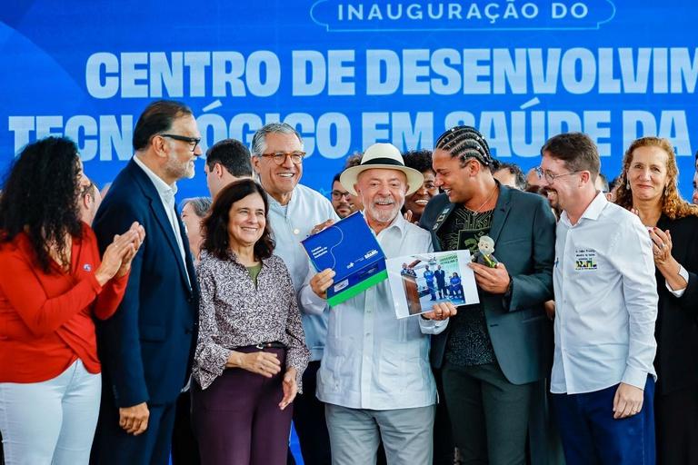 'Fazer o povo ter o mesmo tratamento do presidente', diz Lula, ao inaugurar centro de tecnologia em saúde da Fiocruz