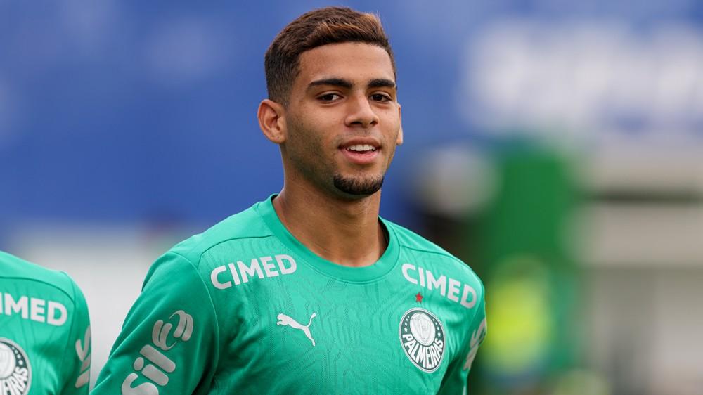 Joia do Palmeiras recusou proposta da Arábia Saudita, virou titular e é 