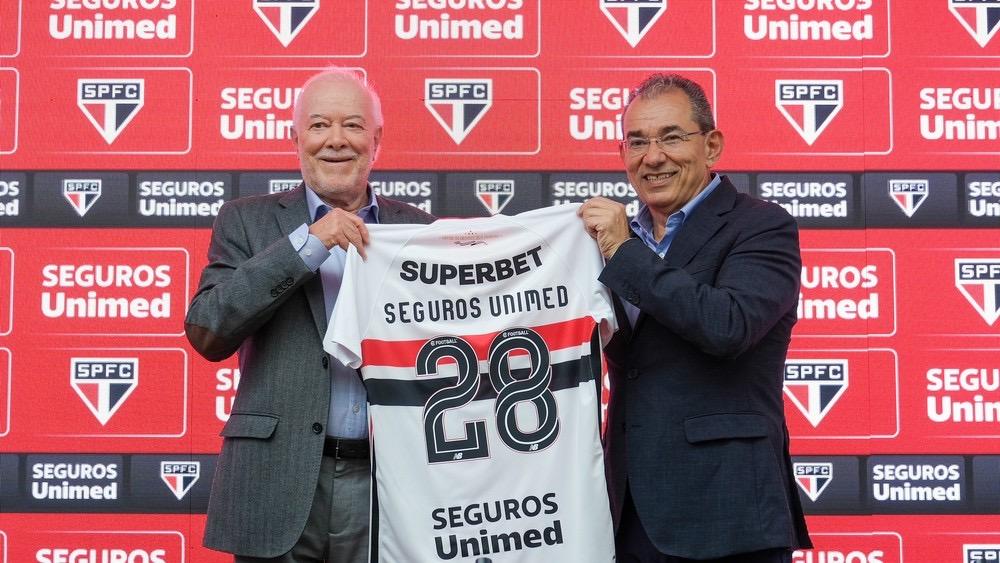 São Paulo refaz contrato sem intermediária e anuncia patrocínio de seguradora