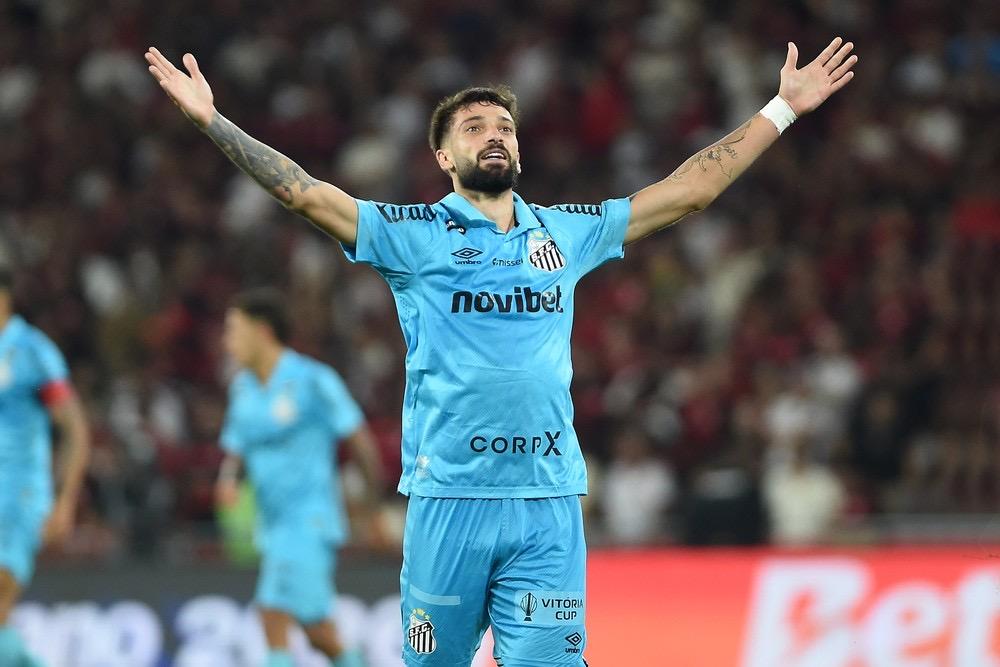 Santos rescinde contrato com Lautaro Díaz