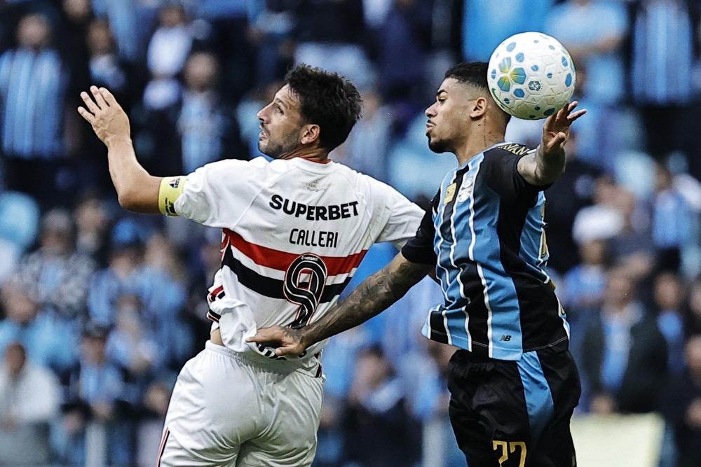Bola parada vira pesadelo do São Paulo em série de oito jogos sem vencer no Brasileirão