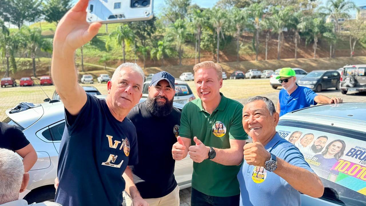 Igor Soares inicia campanha com agendas em Itapevi, Jandira e Barueri e reforça parceria com Bruna Furlan
