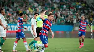 Palmeiras perde para o Fortaleza em Cuiabá, mas garante vaga nas quartas da Copa do Brasil
