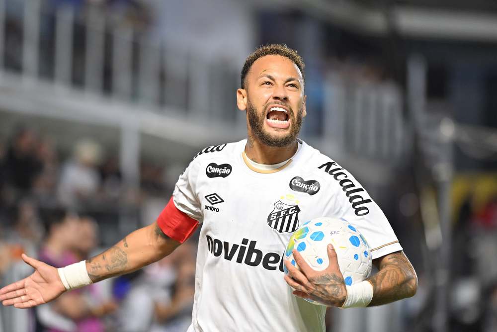 Remo x Santos: Neymar vai chegar a Belém no início da tarde de terça