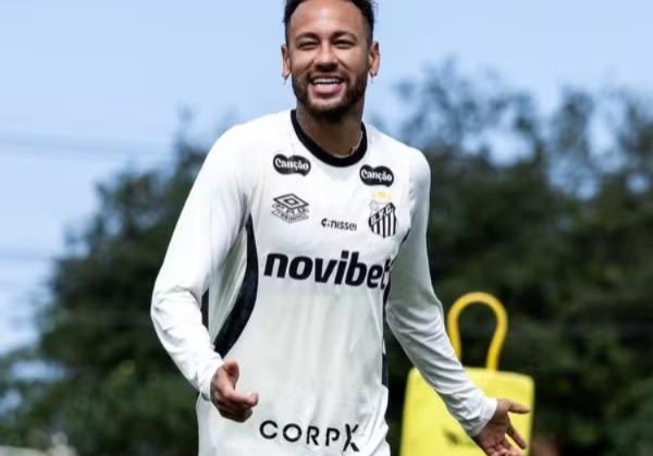 Santos treina com Neymar e se prepara para enfrentar Mirassol