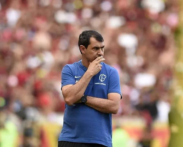 Mascherano é sondado pelo Corinthians; diretoria tem obstáculos por Carille e Vojvoda