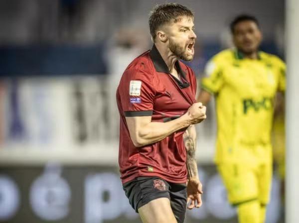 Sasha reconhece má fase do Bragantino e diz que trabalho é única forma de mudar realidade